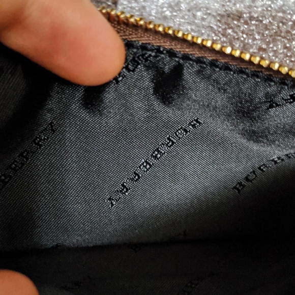 Burberry House Check Porter Leather Wallet - Picture 10 of 11